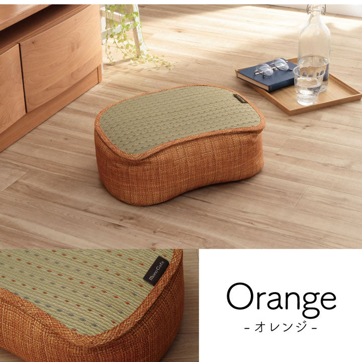 すっきりとしたドット柄のおしゃれない草のスマホクッション