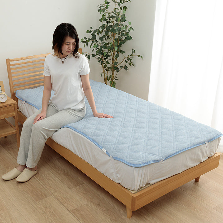 冷間敷きパッド ひんやり冷たい冷感生地を使用かわいいネコ柄のプリント