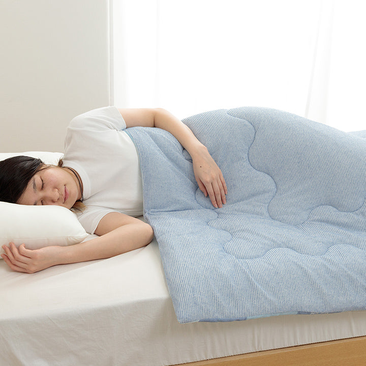 冷感キルトケット ひんやり冷たい冷感生地を使用かわいいネコ柄のプリント