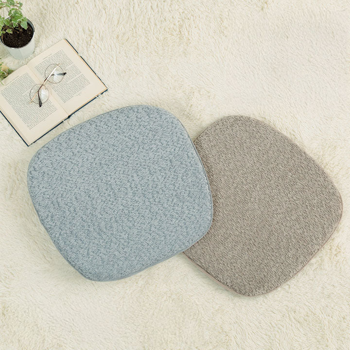 無地でベーシックな色味のシートクッション チェアパッド