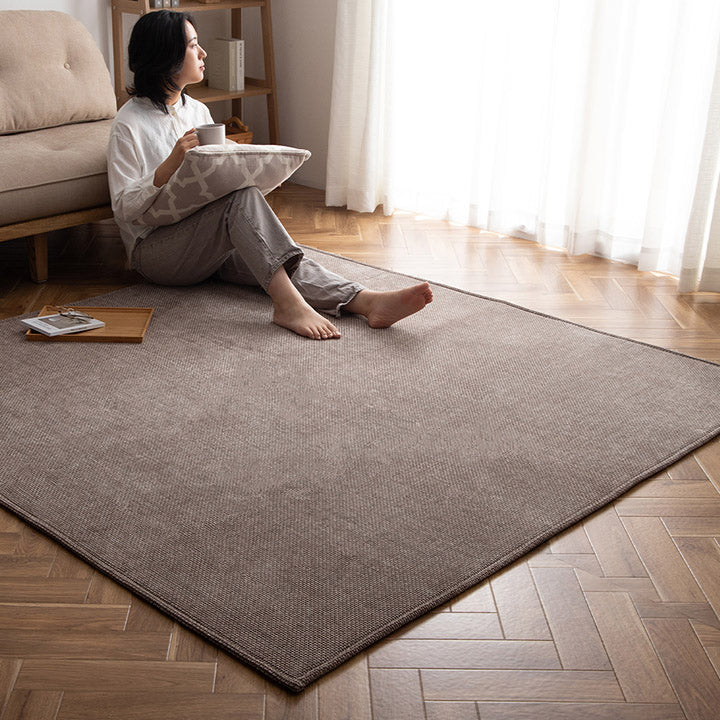 シェニール織で繊細な凹凸を表現したしなやかな手触りのラグ