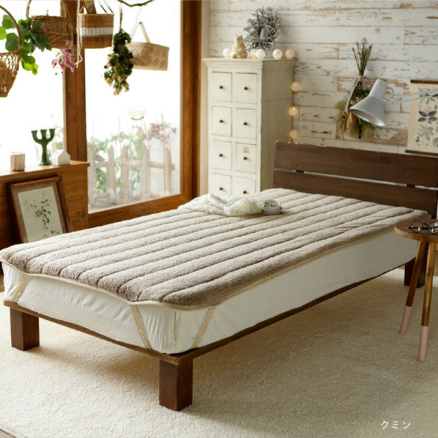ふわモコ敷きパッド 暖かくてふわふわの触り心地が秋冬にぴったり【Fab the Home】