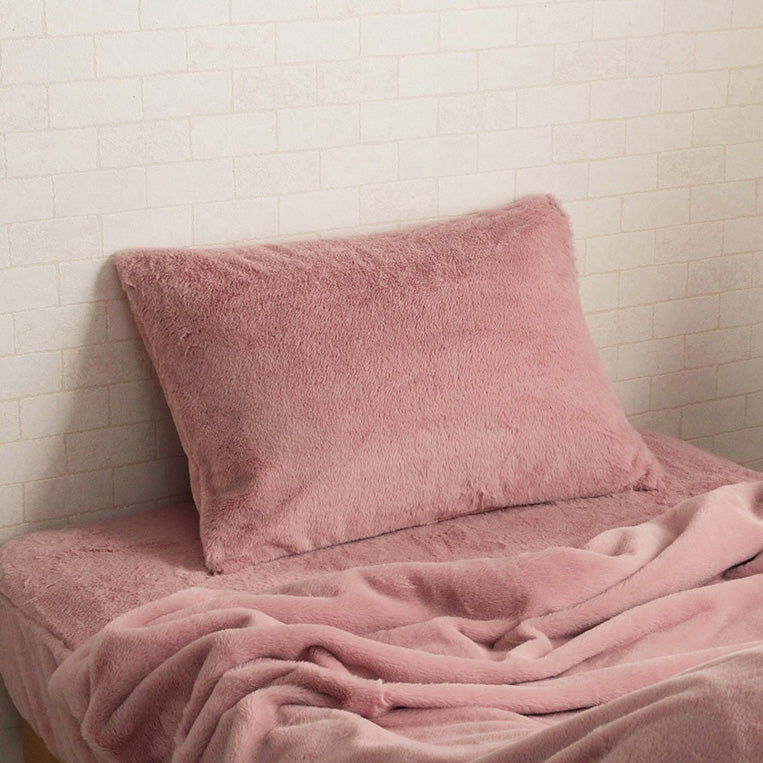 かわいいシンプルデザインの枕カバー エコファーを使ったふわふわタッチ