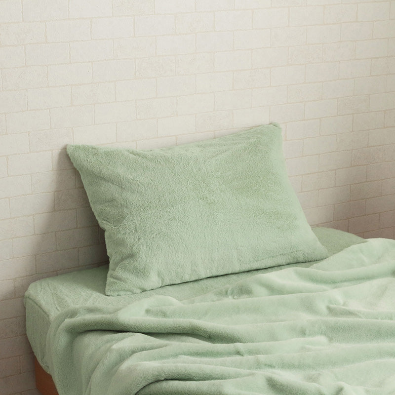 かわいいシンプルデザインの枕カバー エコファーを使ったふわふわタッチ