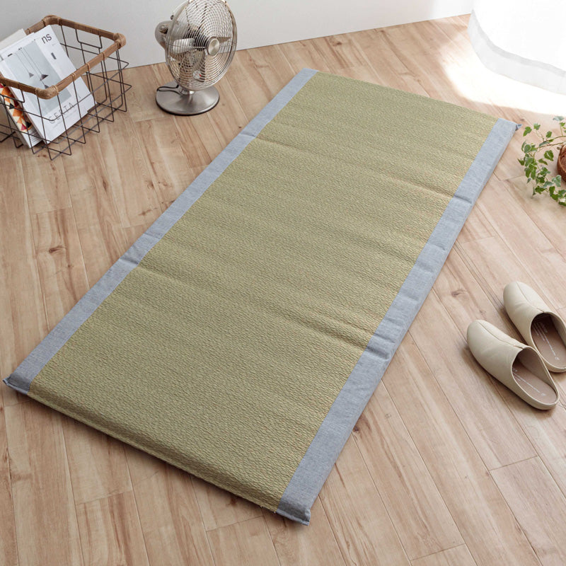 お昼寝に使えるい草マット 寝っころがたり、折り畳んで座ったり(ギフトラッピング対応)