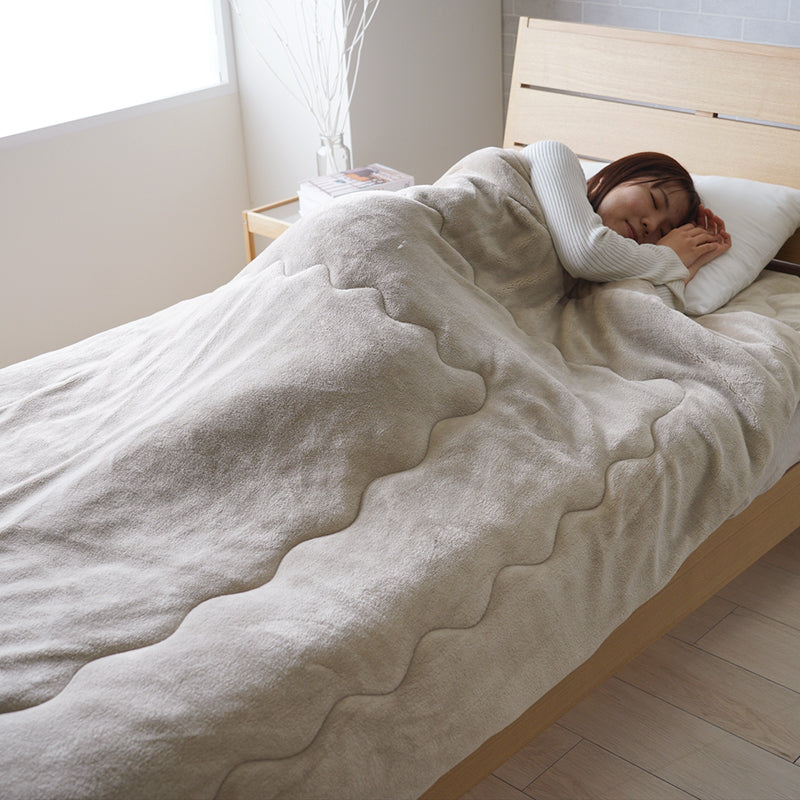 フランネル毛布 高目付の生地を使用したボリューム感のある