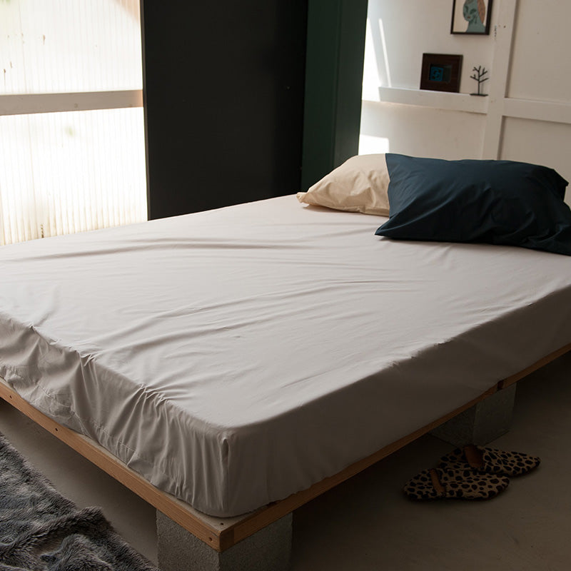 綿100%ボックスシーツ ソリッド なめらかで張りのある触り心地【Fab the Home】