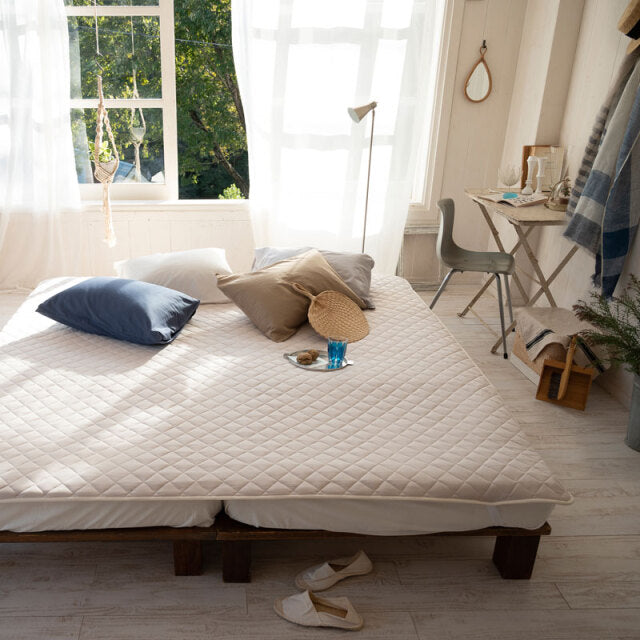 ふんわりなめらかニットの敷きパッド プレインニット ワイドキング ほどよいストレッチ性と肌触り【Fab the Home】