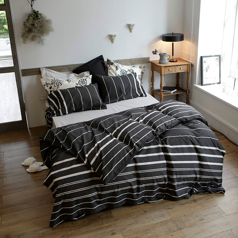 ヘリンボーン織りが心地よいモノトーンボーダー ゼブラノ ピローケース 2枚セット【Fab the Home】