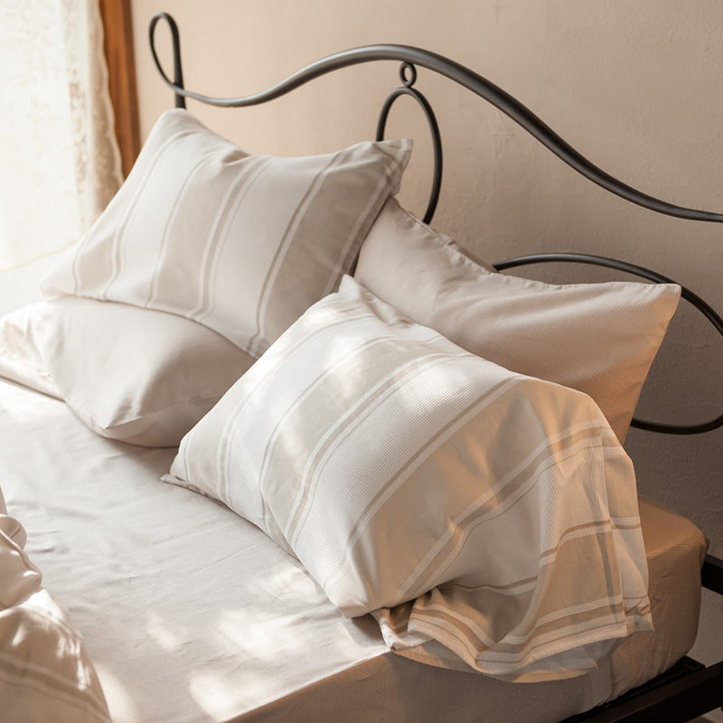 織りと色糸の組合せがシックなストライプ ピローケース 2枚セット【Fab the Home】