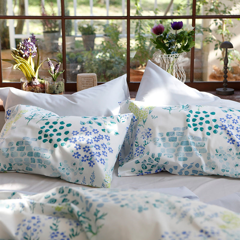 水彩タッチのやさしいボタニカルプリント ガーデンズ ピローケース 2枚セット【Fab the Home】