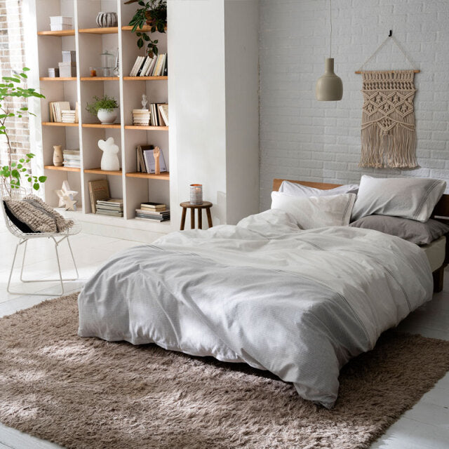 シンプルな先染めファブリックをふんわり起毛させたあたたか肌ざわり レヴィ ピローケース 2枚セット【Fab the Home】