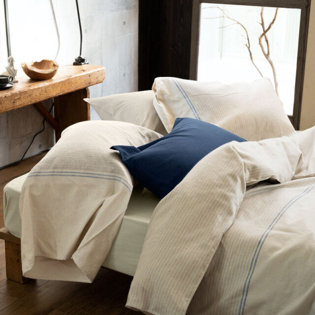 シンプルな先染めファブリックをふんわり起毛させたあたたか肌ざわり レヴィ ピローケース 2枚セット【Fab the Home】