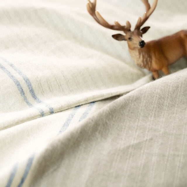 シンプルな先染めファブリックをふんわり起毛させたあたたか肌ざわり レヴィ ピローケース 2枚セット【Fab the Home】