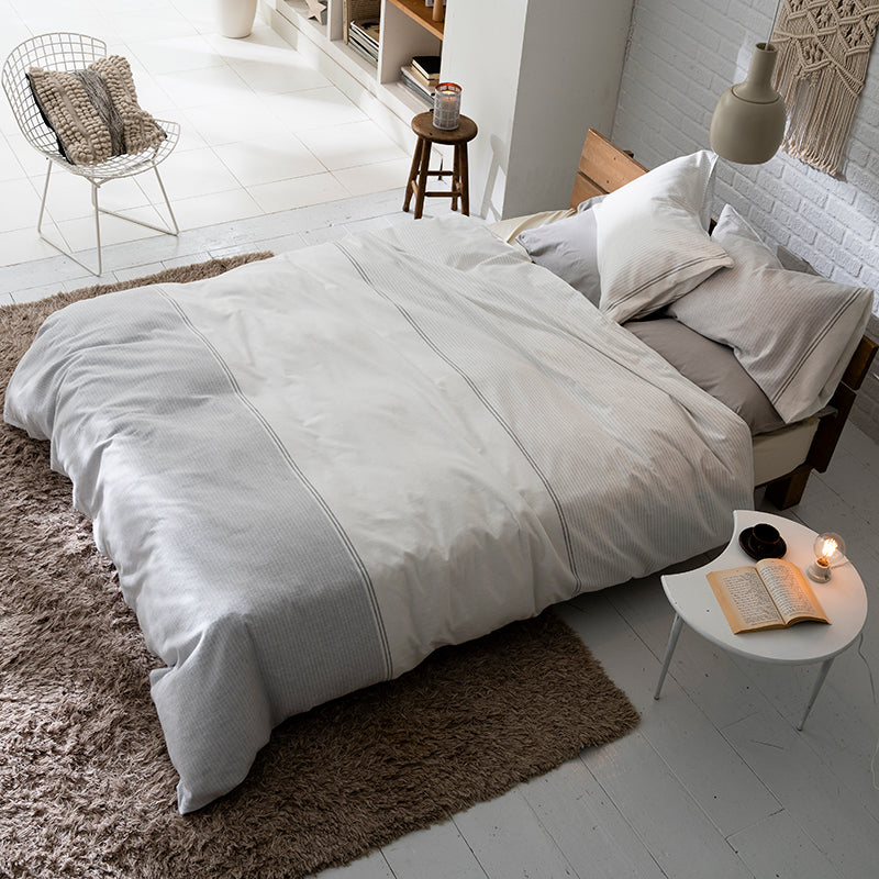 シンプルな先染めファブリックをふんわり起毛させたあたたか肌ざわり レヴィ コンフォーターカバー【Fab the Home】