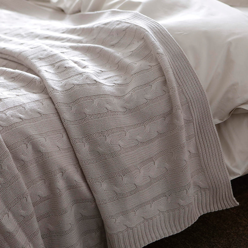 あたたかみを感じるケーブル編みの大判ニット ケーブルニット マルチカバー【Fab the Home】