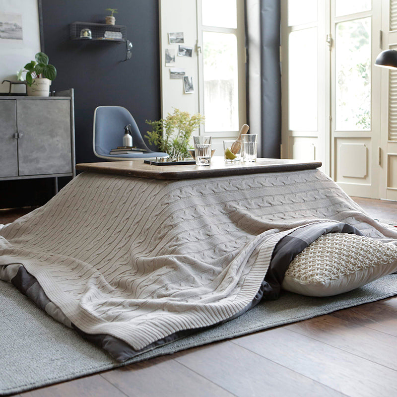 あたたかみを感じるケーブル編みの大判ニット ケーブルニット マルチカバー【Fab the Home】