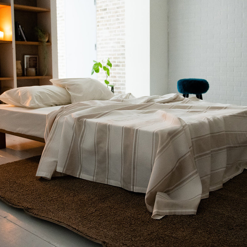 織りと色糸の組合せがシックなストライプ シックストライプ マルチカバー【Fab the Home】