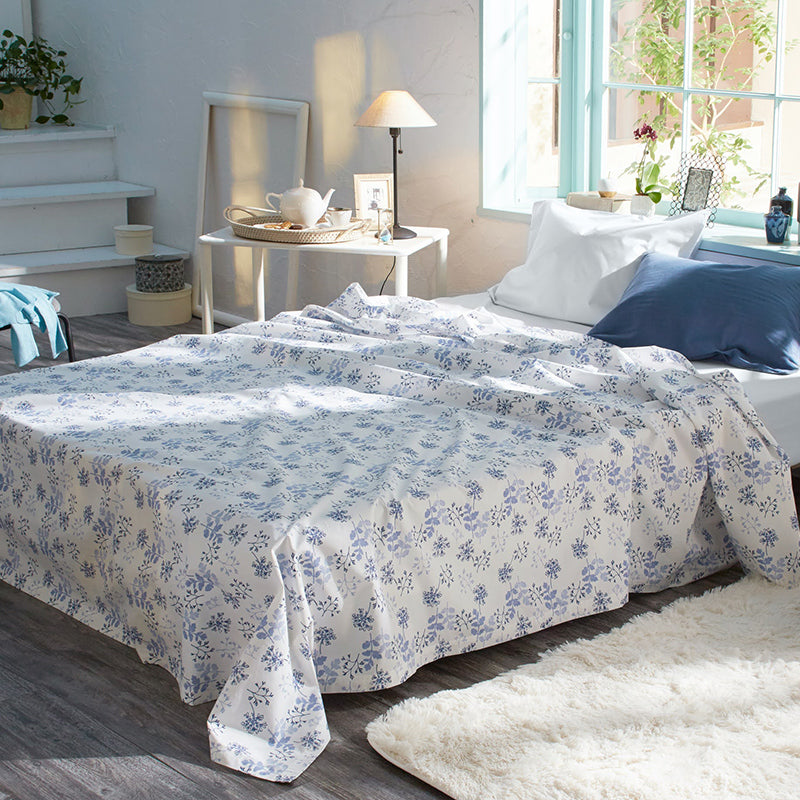 繊細なタッチのフラワープリント ハーベスト マルチカバー【Fab the Home】