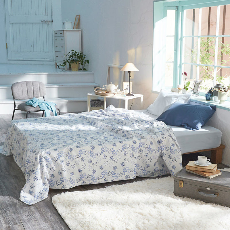 繊細なタッチのフラワープリント ハーベスト マルチカバー【Fab the Home】