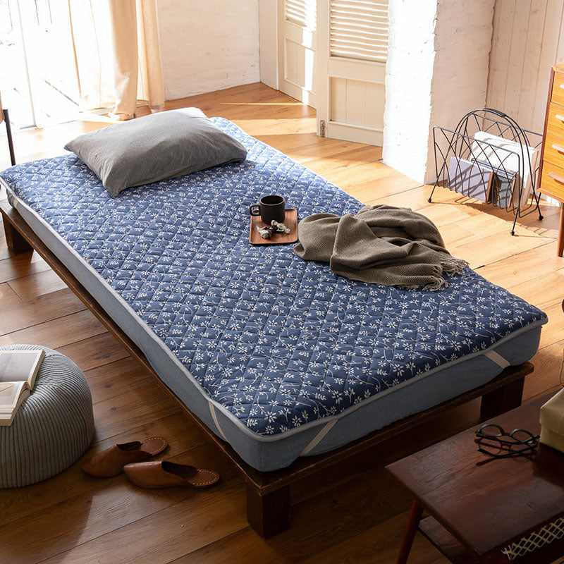 平編みコットンニットのフラワープリント 敷きパッド ジニア【Fab the Home】