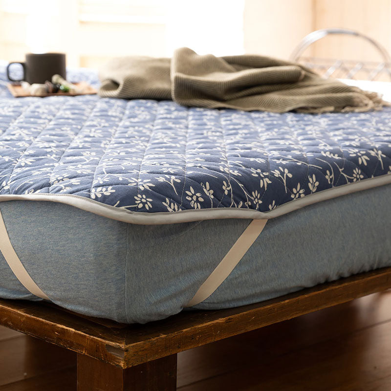 平編みコットンニットのフラワープリント 敷きパッド ジニア【Fab the Home】