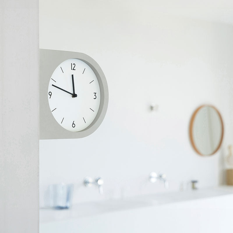 ミニマルでコンパクトな両面時計のウォールクロック Madeto - マデト