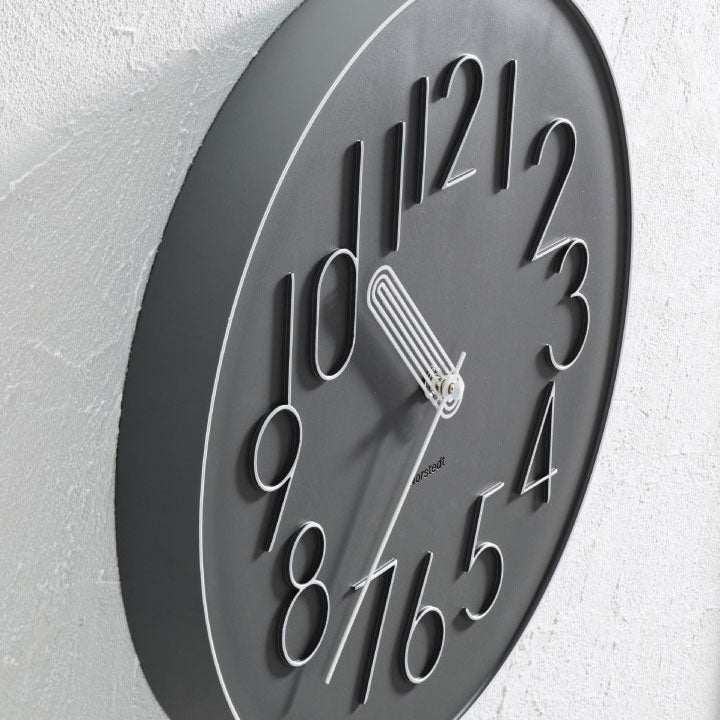 70年代に流行したフォントを使ったレトロモデルのウォールクロック Boork - ボールク