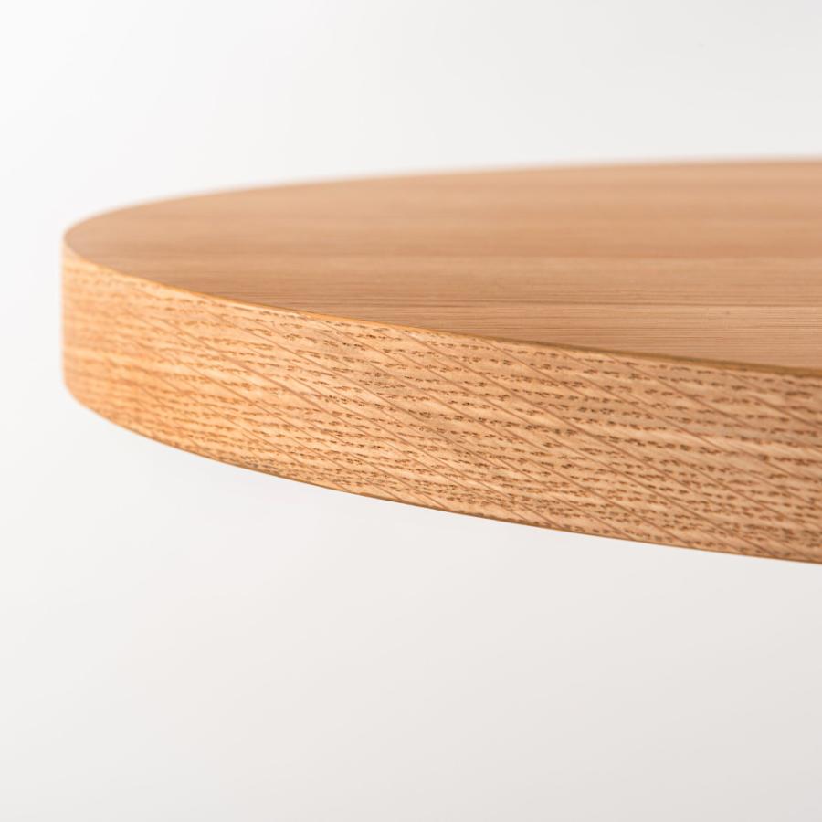 【開梱設置配送】ラウンド状の天板と円錐状の脚が独創的な雰囲気を演出するダイニングテーブル