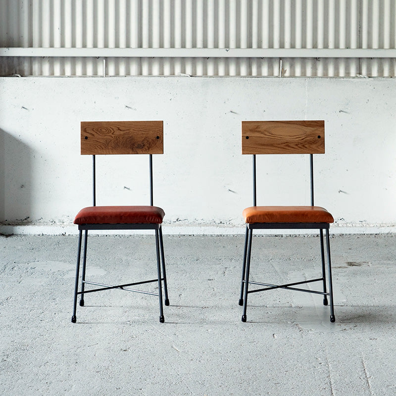 クロカワ鉄と本革を使用したダイニングチェア 本革使用