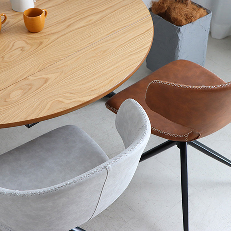 触り心地の良い合成皮革がレトロな雰囲気のラウンドチェア 回転式