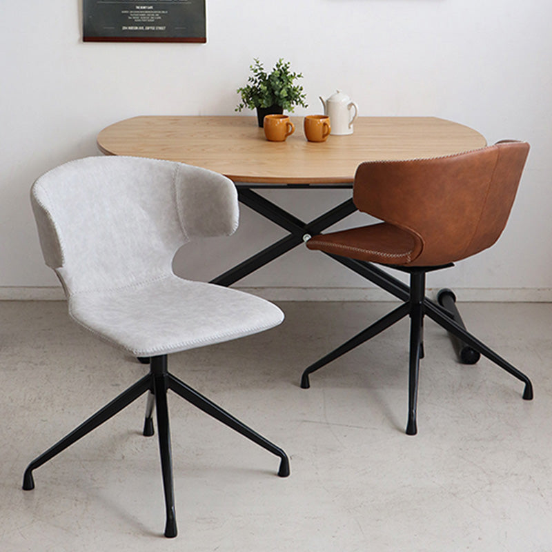 触り心地の良い合成皮革がレトロな雰囲気のラウンドチェア 回転式