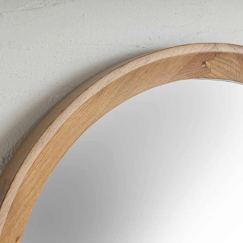 スタンドミラー|ナチュラルアーチで空間を柔らかく広く見せるスタイルミラー