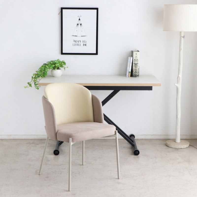 ダイニングチェア 包み込むフォルムが心地よい。都会的なベージュカラーで空間を一新