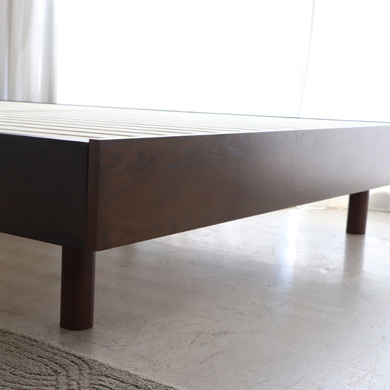 ベッドフレーム 3サイズ展開|格子ヘッド×天然木で寝室を上質に整える シングル~ダブル