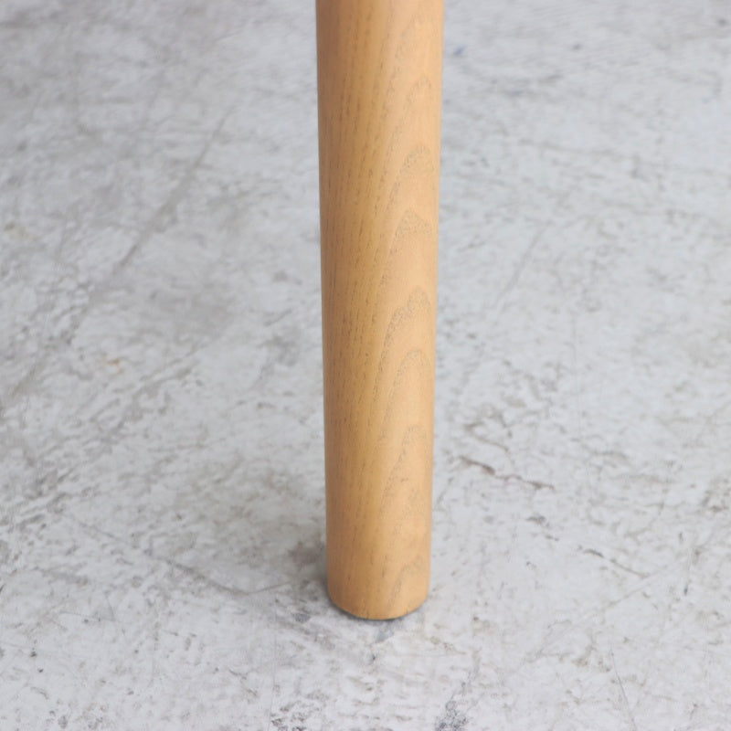 アームチェア 肘掛けをテーブルに浮かせて床掃除スムーズ 美しさと座り心地を両立した一脚 ダイニング