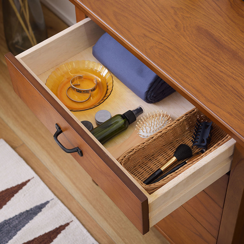 キャビネット ヴィンテージ調の木目が美しい4段チェスト