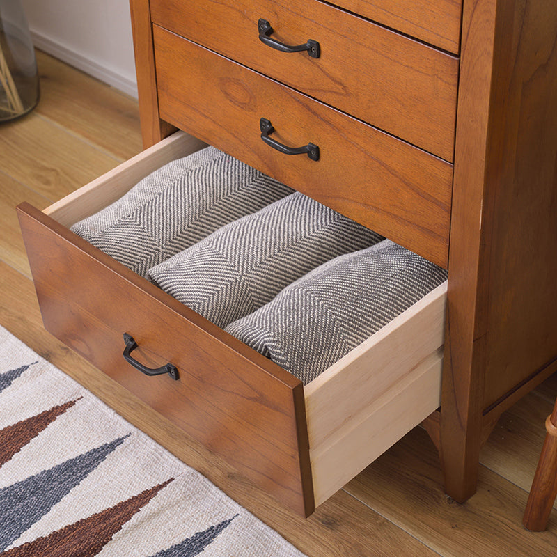 キャビネット ヴィンテージ調の木目が美しい4段チェスト