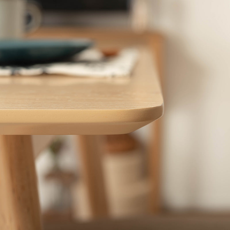 シンプルなスクエアテーブル 省スペース向け 1人~2人用ダイニング