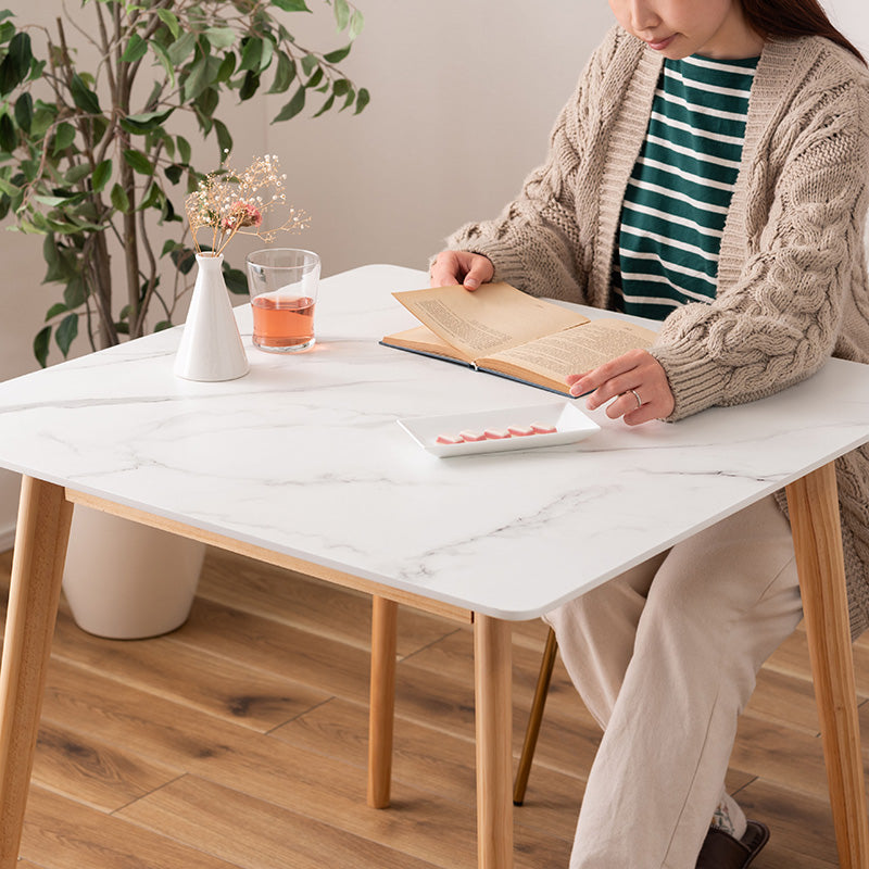 大理石調デザインを施したコンパクトダイニングテーブル 1人~2人用