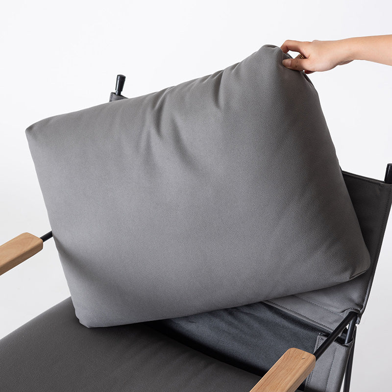 レザー風ファブリックと天然木アームが映えるラウンジチェア 1人掛けソファ