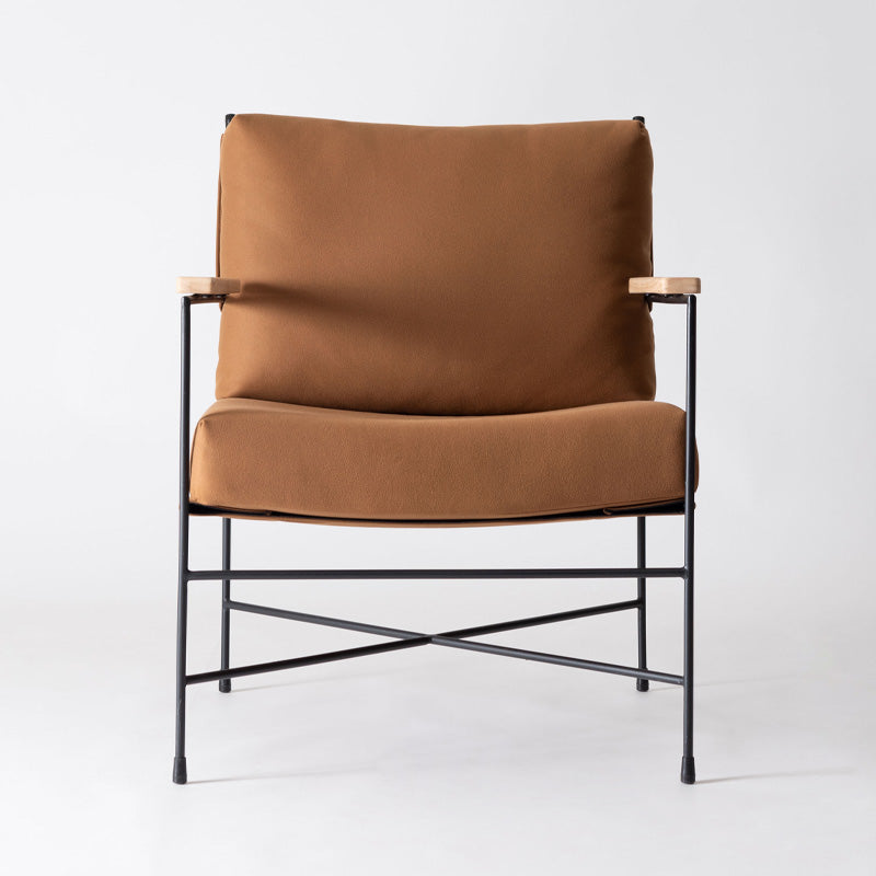 レザー風ファブリックと天然木アームが映えるラウンジチェア 1人掛けソファ