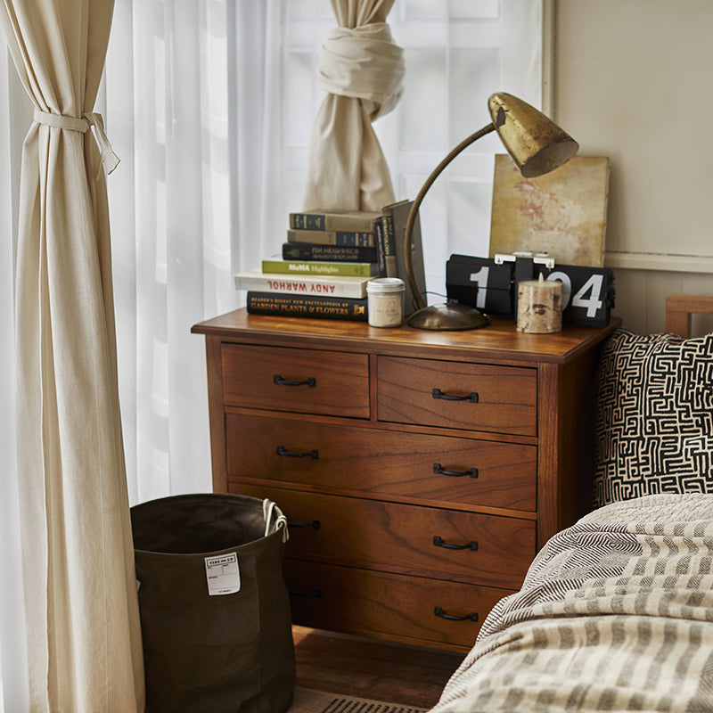 ミンディ材の風合いを楽しむ 4段チェスト