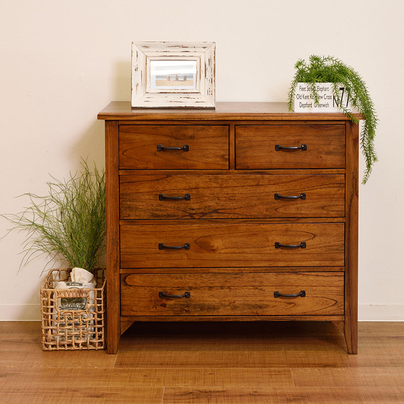 ミンディ材の風合いを楽しむ 4段チェスト