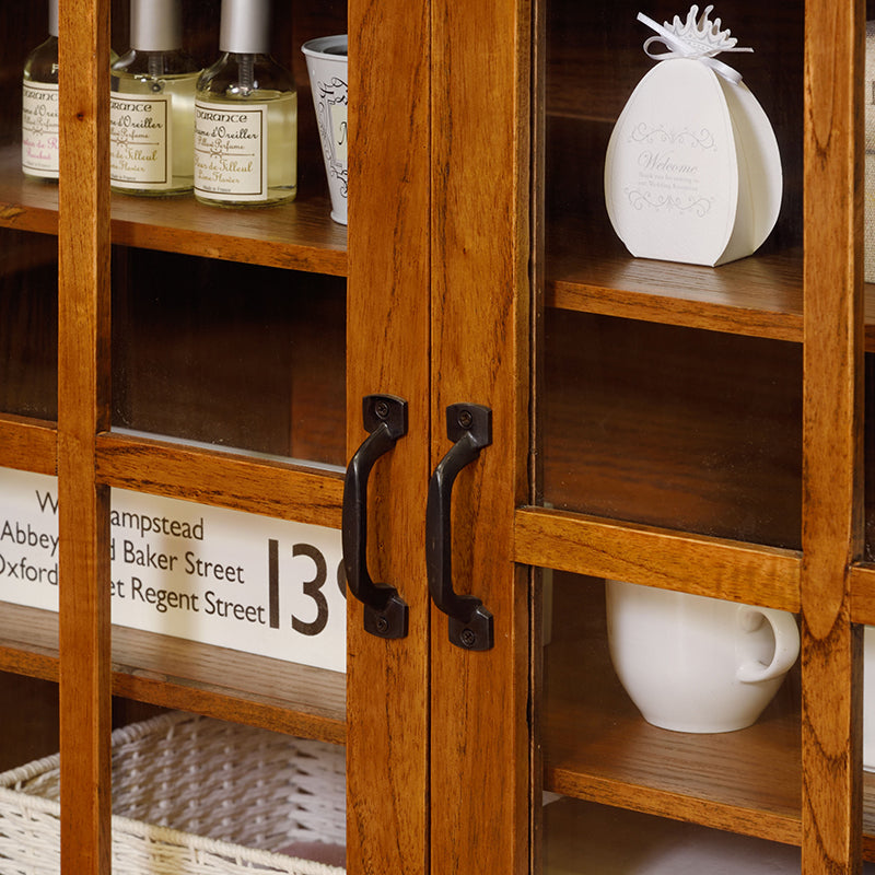 ミンディ材の風合いを楽しむ キャビネット