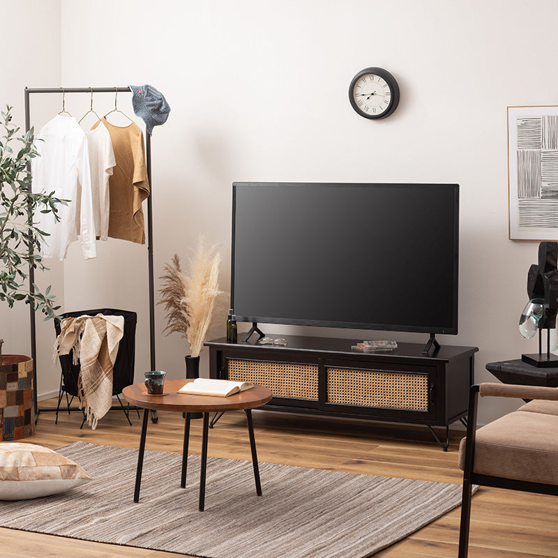 天然ラタンを使用したブラックカラーのTVボード 幅120cm