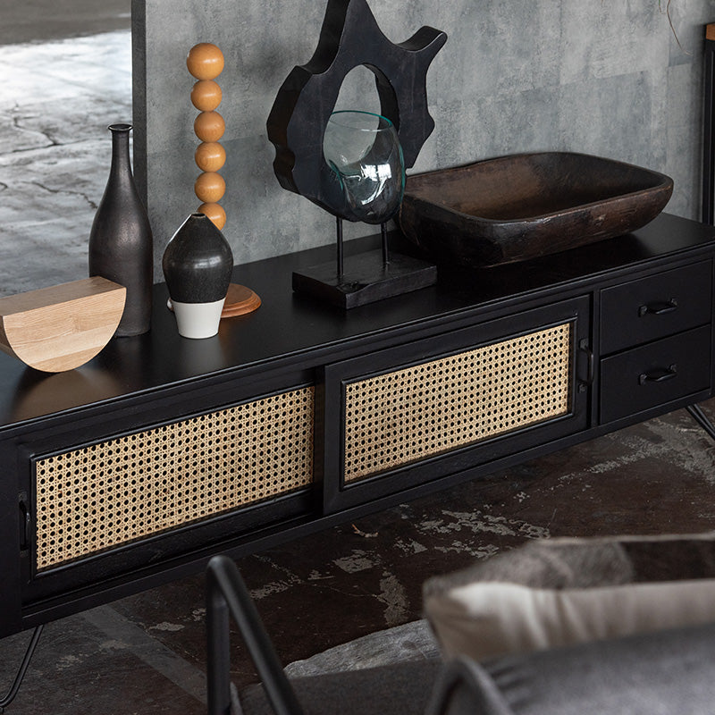 天然ラタンを使用したブラックカラーのTVボード 幅150cm