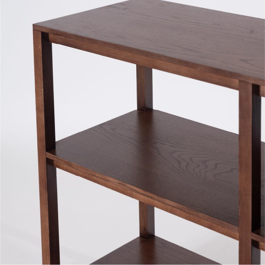 シンプルでスクエアなデザインのオープンシェルフ 幅120cm