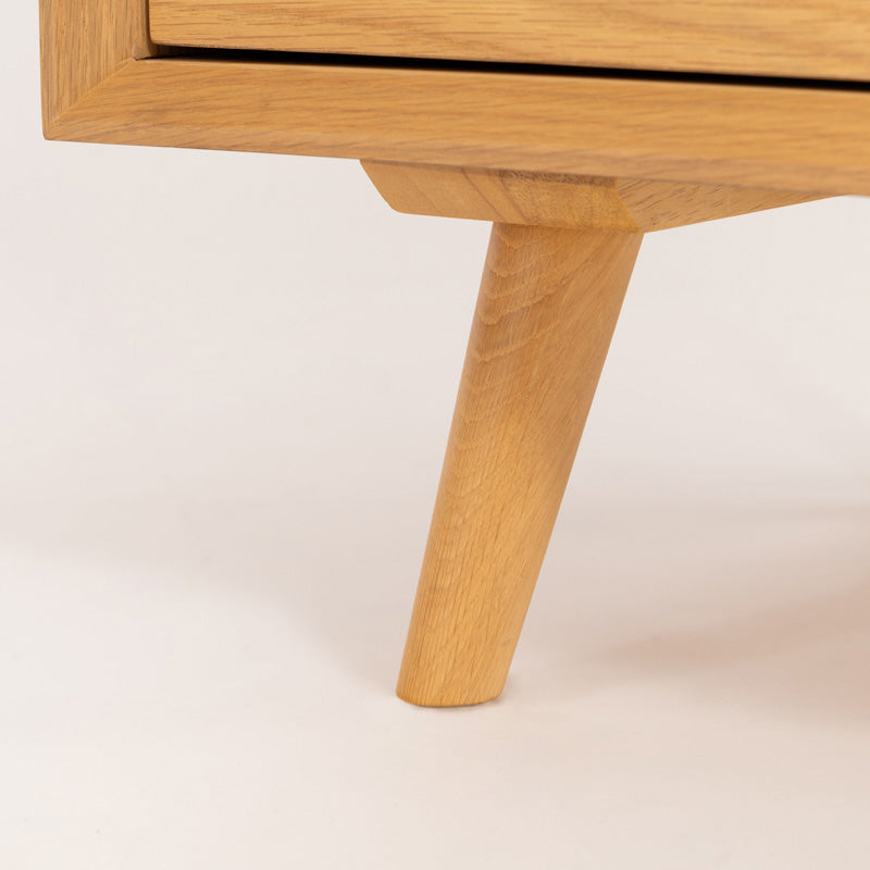 【開梱設置配送】キャビネット 幅120cm 木目の美しさが続くオーク扉で上質収納を叶える一台