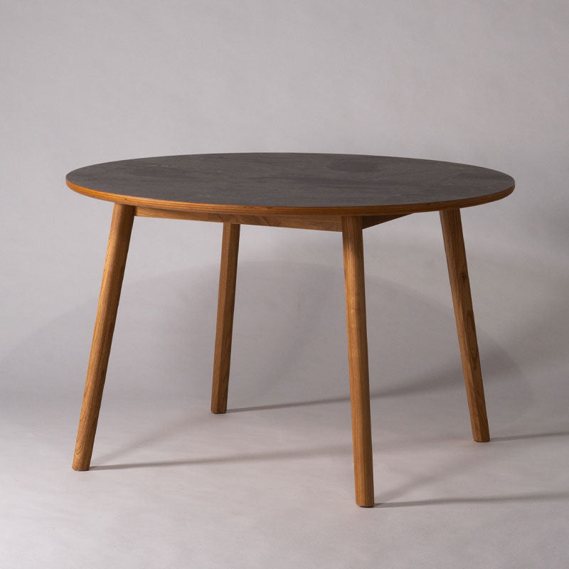 モルタル調の天板にきれいな木目が特徴のスンカイ材を組み合わせ 円形ダイニングテーブル 直径114cm 丸テーブル